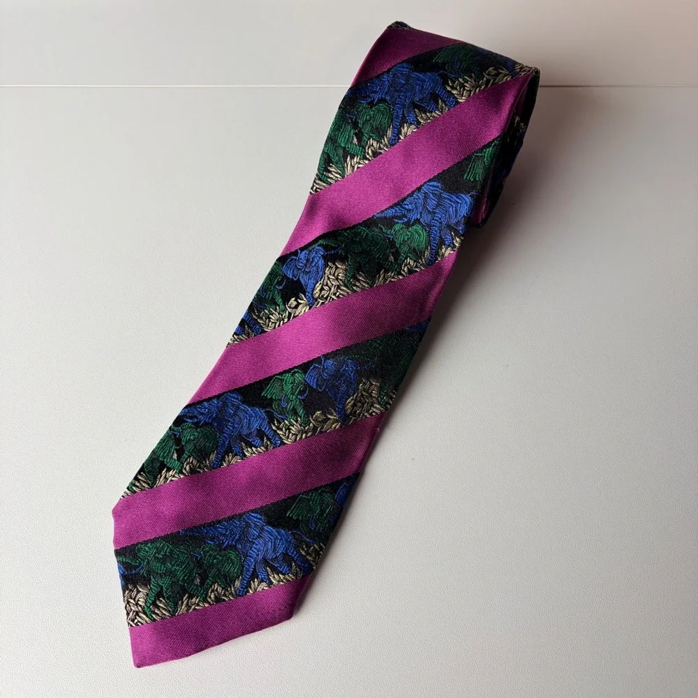 Hugo Boss Silk Tie Magenta Purple Green Blue Elephant Animal Print Made in Italy